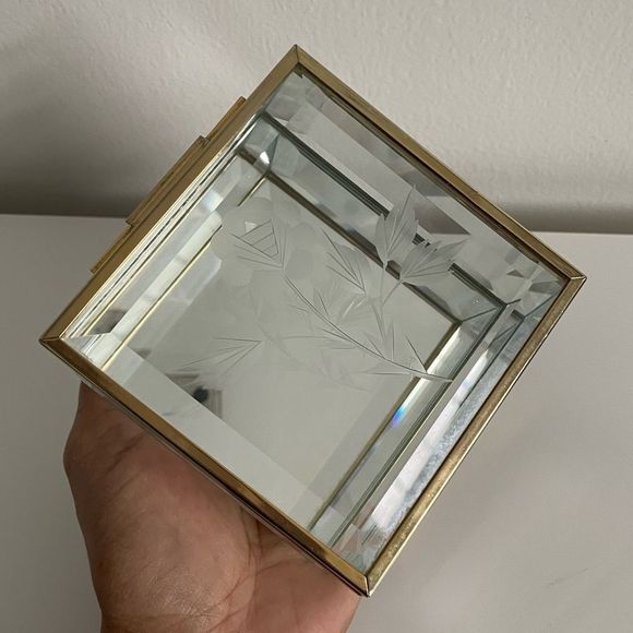 Vintage | Small Brass & Etched Glass Mirrored Trinket Box - Picture 2 of 10